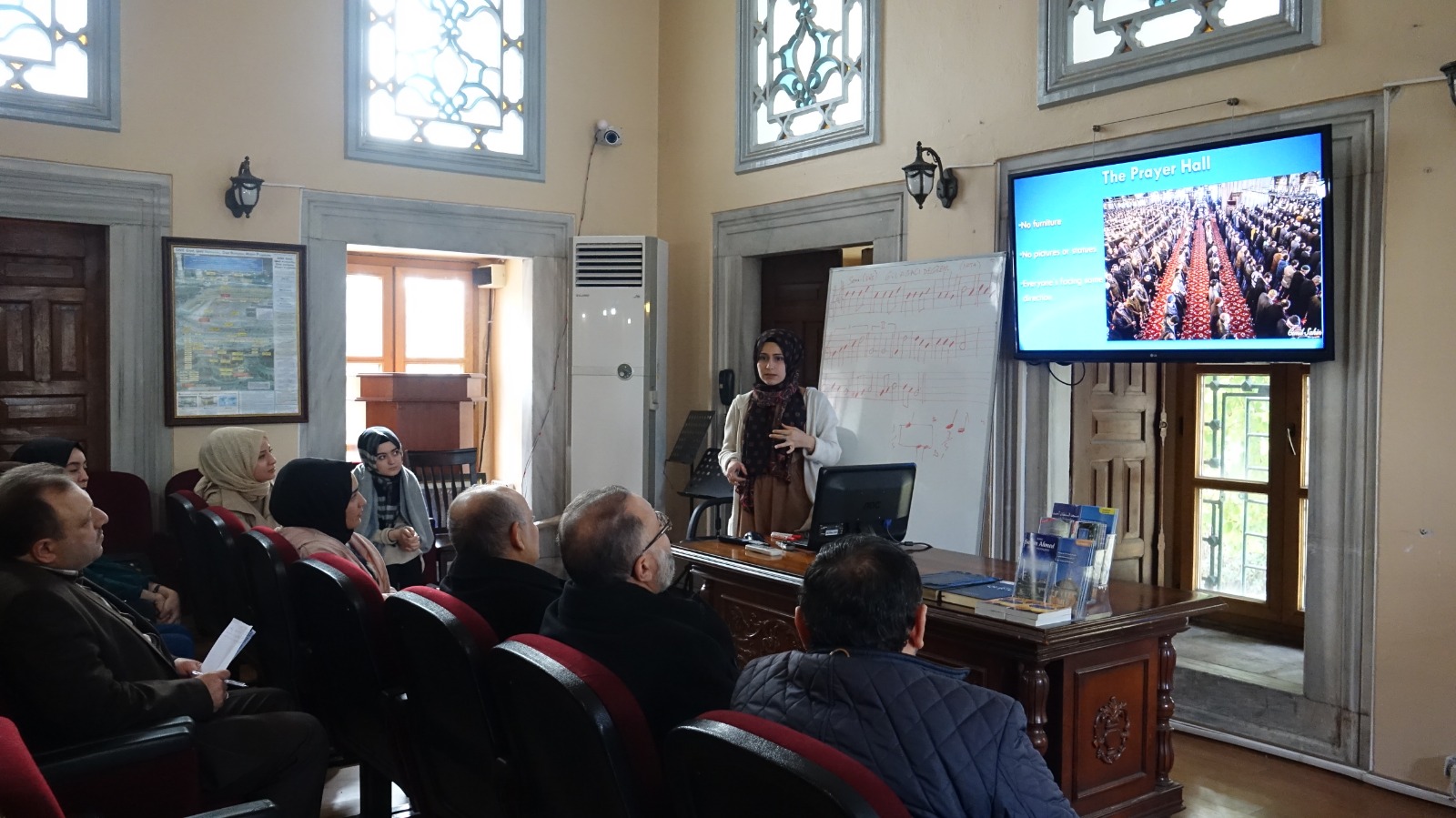 Istanbul Mosques volunteers